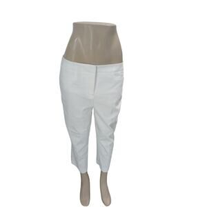 Chico's Staight Leg Capri/ NWT/ Slimming Pants//White/1.5 (M)